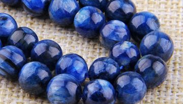 kyanite-beads